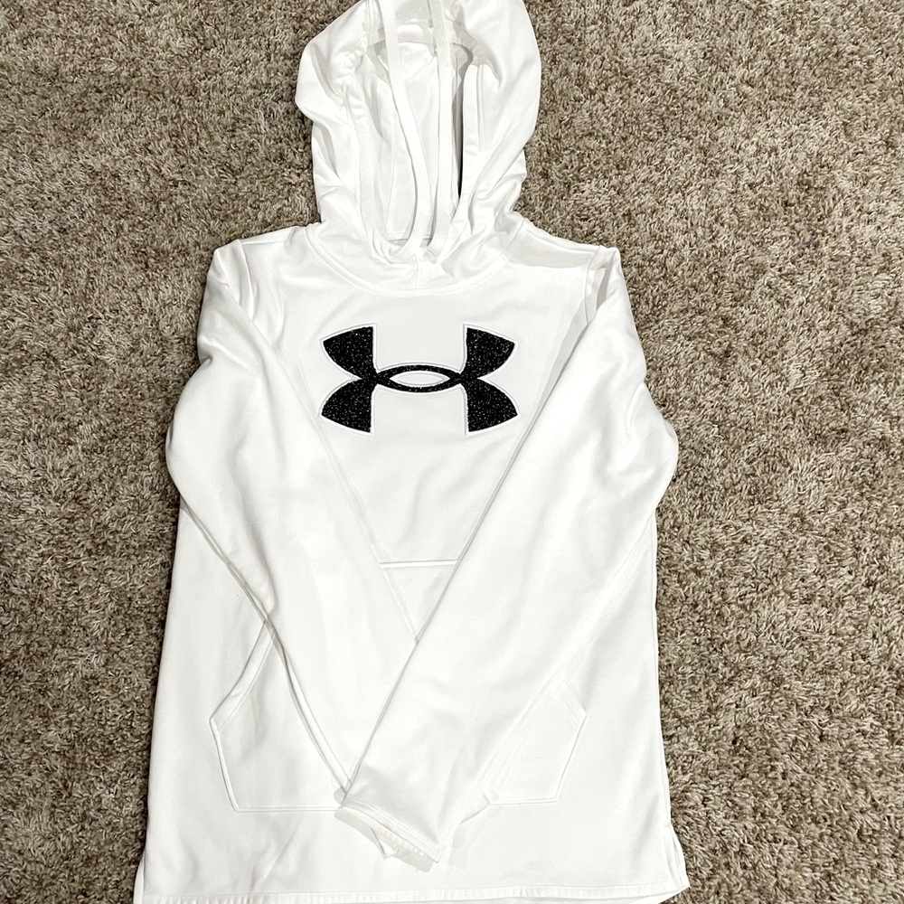 NWT Under Armor hooded sweatshirt!!